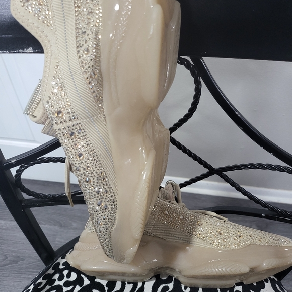 Steve Madden Tennis shoes - Picture 5 of 8